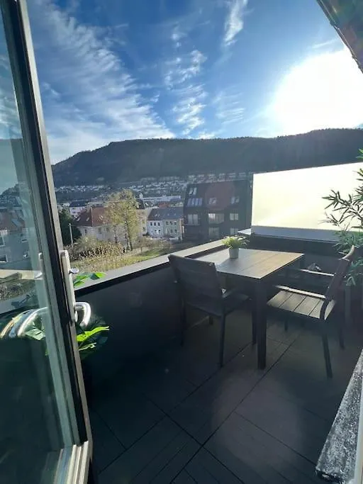 Appartamento Newly Upgraded Apt: Two Balconies, Sun-Drenched! Bergen 0*,  Norvegia